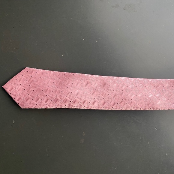 Michael Kors pink silk tie - Picture 2 of 3